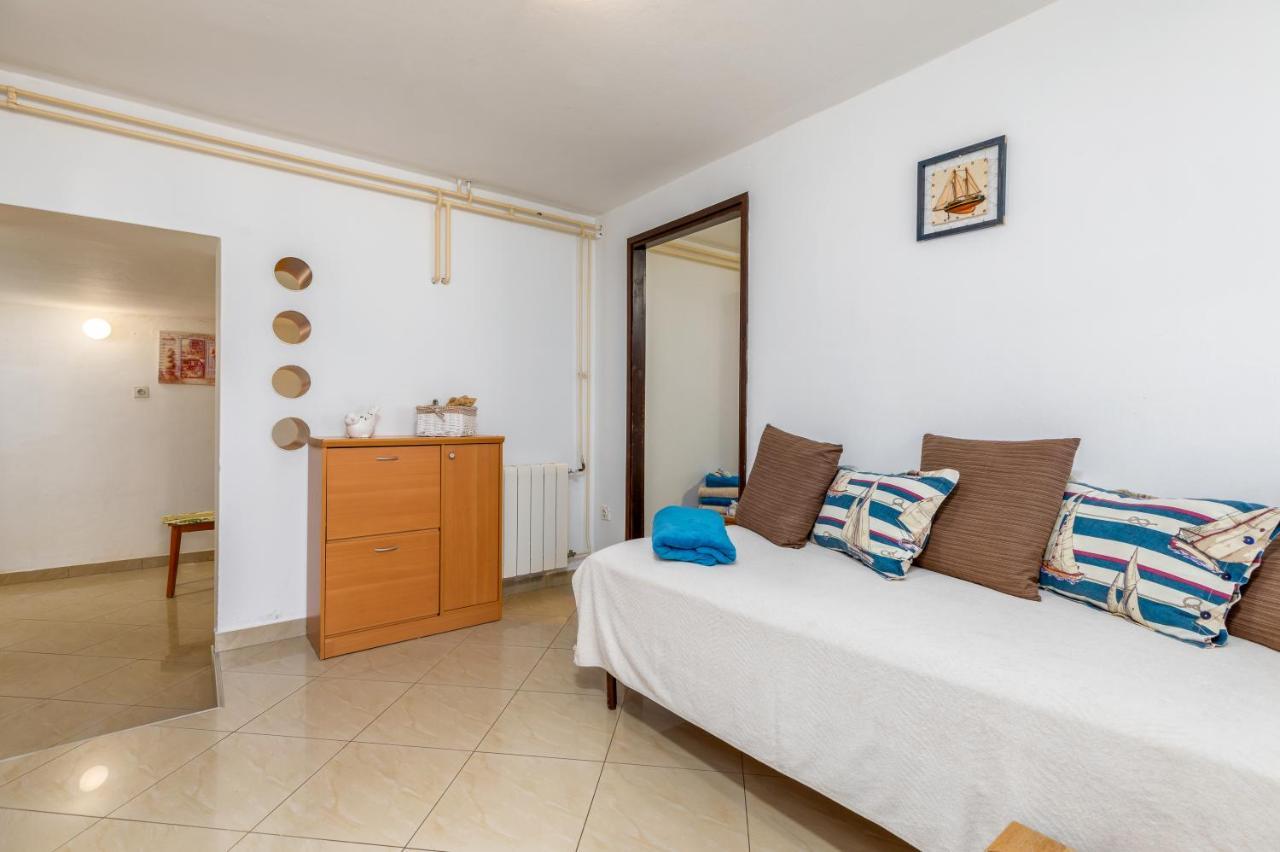Nature & Sea Holiday Home With Pool Pula Buitenkant foto