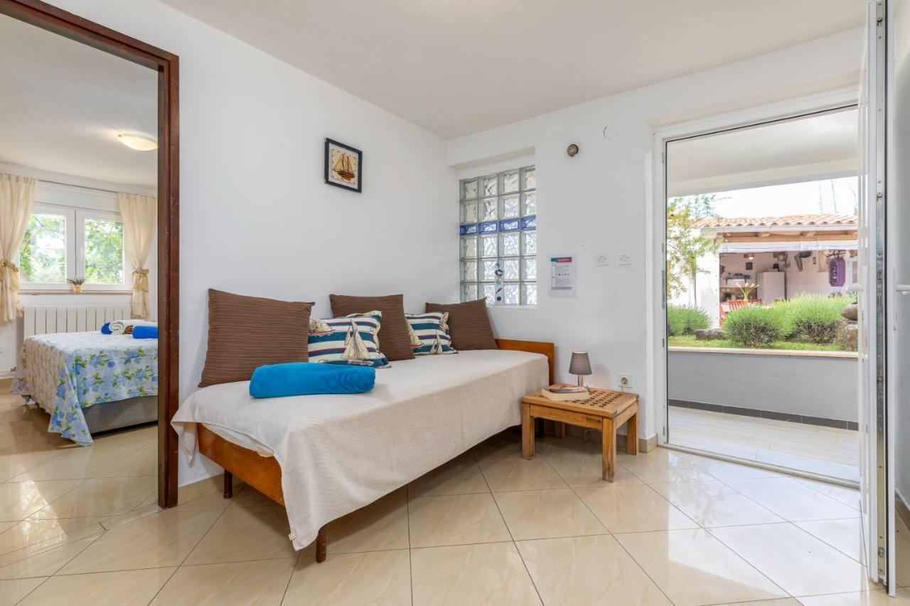 Nature & Sea Holiday Home With Pool Pula Buitenkant foto