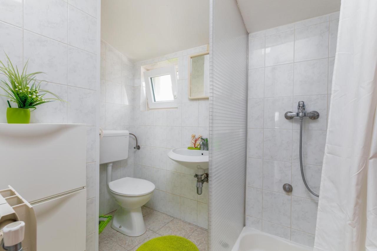 Nature & Sea Holiday Home With Pool Pula Buitenkant foto