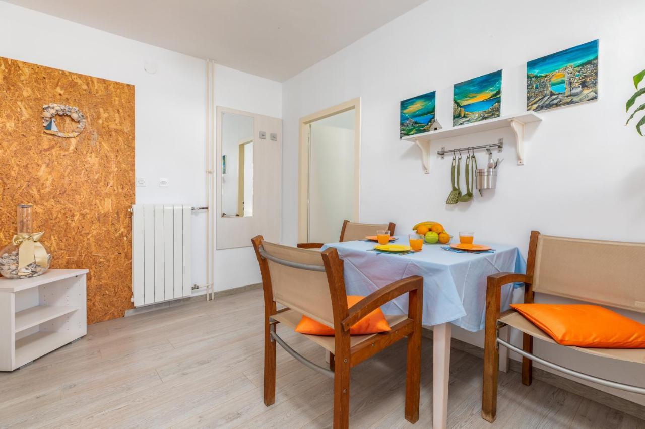 Nature & Sea Holiday Home With Pool Pula Buitenkant foto